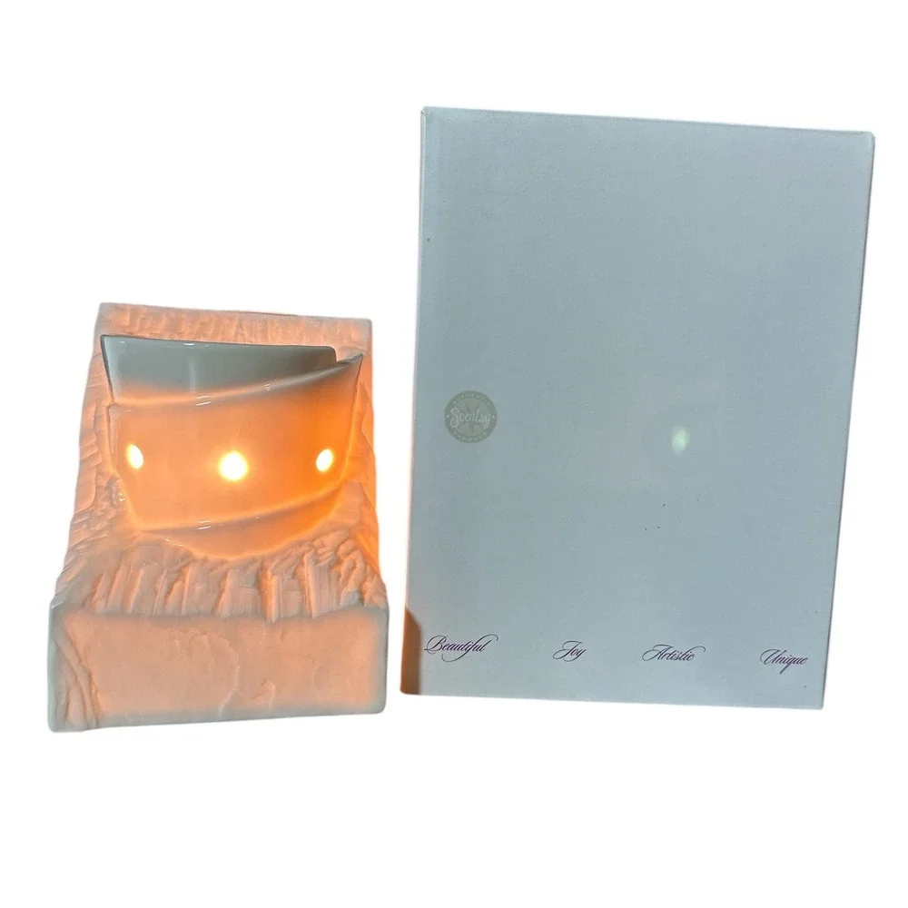 Scentsy‎ STONES TO SCULPTURES, ROCKS TO WARMERS White Full Size Retired RARE NIB